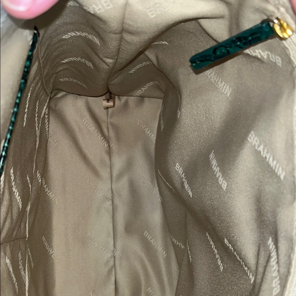 Brahmin Large Duxbury Green Croc-Embossed Shoulder Bag. NWOT Dust Bag included - Picture 6 of 7